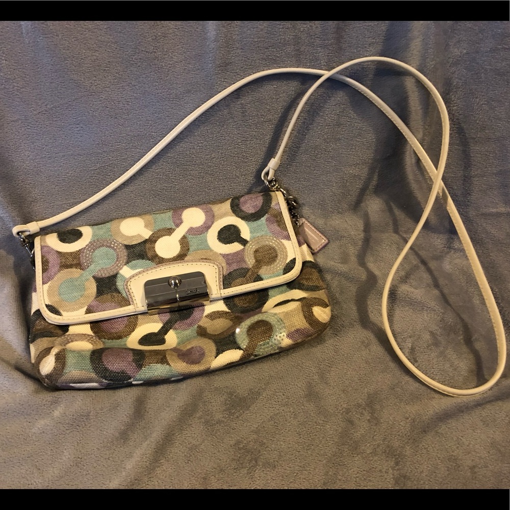 COACH Purse Shoulder Bag Beautiful Condition! 🌸